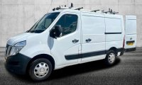 NISSAN NV400